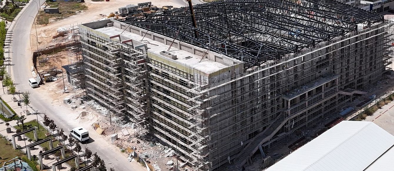 Gaziantepin Yeni Spor Ussu Kamil Ocak Kapali Spor Salonu Yukseliyor 1 E1769537391111